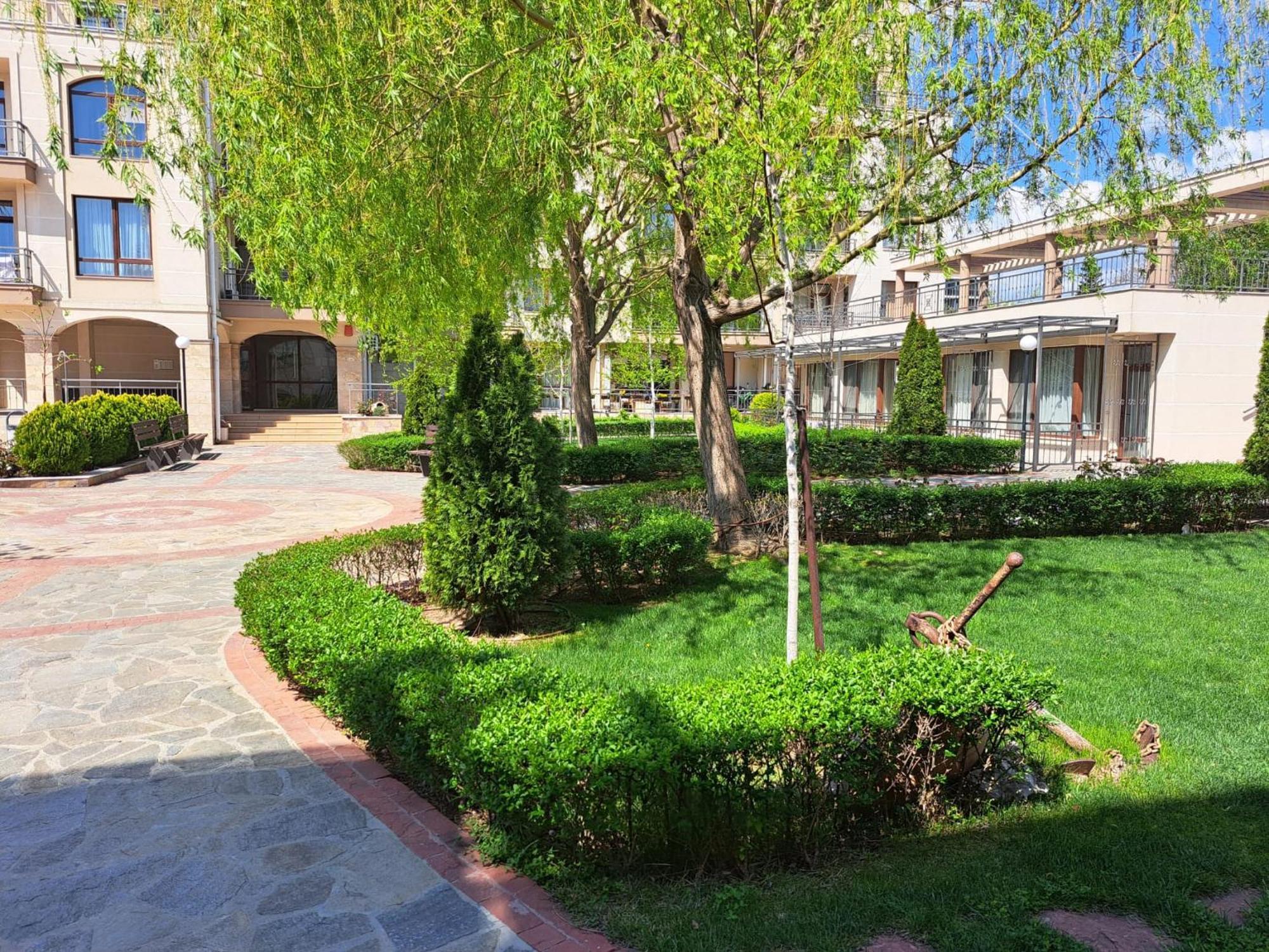 Patrick'S Apartments - Sorrento Sole Mare, Sveti Vlas Exterior photo