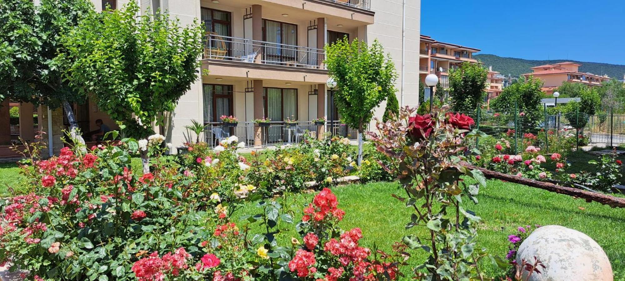 Patrick'S Apartments - Sorrento Sole Mare, Sveti Vlas Exterior photo